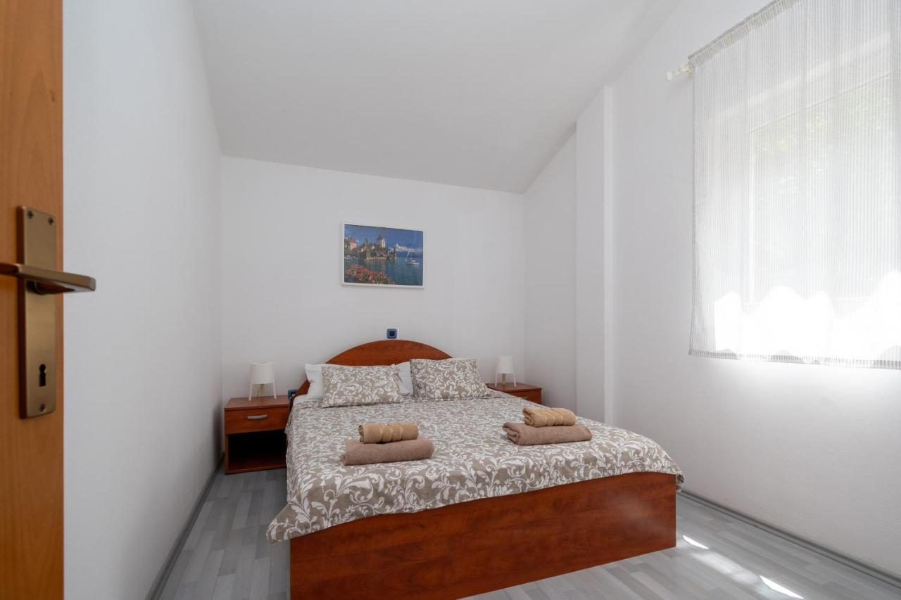 Apartments With A Parking Space Mandre, Pag - 16836 Exterior foto