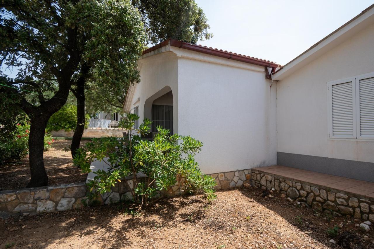 Apartments With A Parking Space Mandre, Pag - 16836 Exterior foto